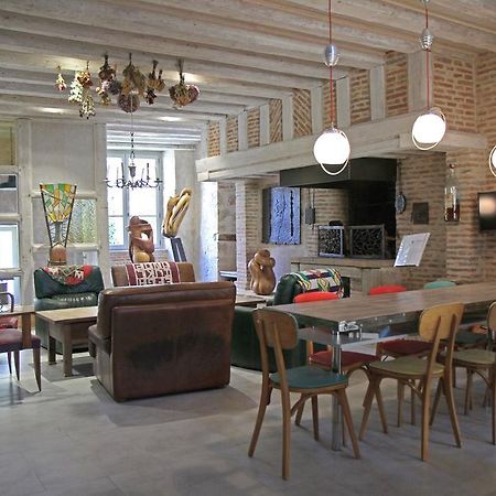 مبيت وإفطار Cuiseaux Place Des Nobles المظهر الخارجي الصورة