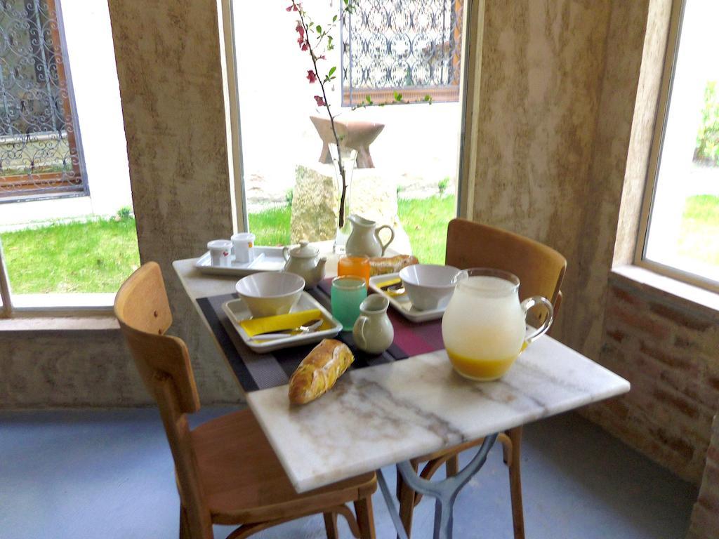 مبيت وإفطار Cuiseaux Place Des Nobles المظهر الخارجي الصورة